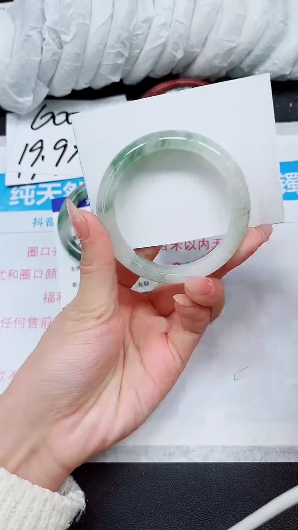 【闪购商品】石英质玉手镯未镶嵌A30-56/57