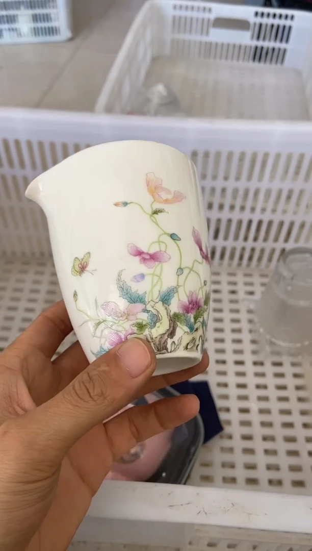 杯无运费险有瑕疵的摄影的产品有使用过的痕迹有点脏介意勿拍