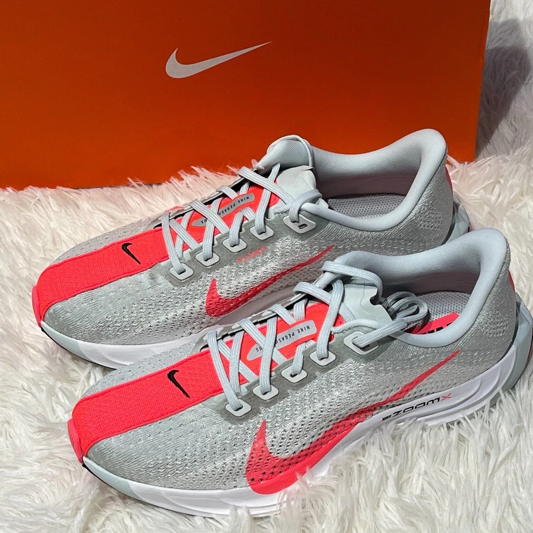 Nike耐克Pegasus Plus男款低帮灰红色耐磨防滑跑步运动鞋官方正品