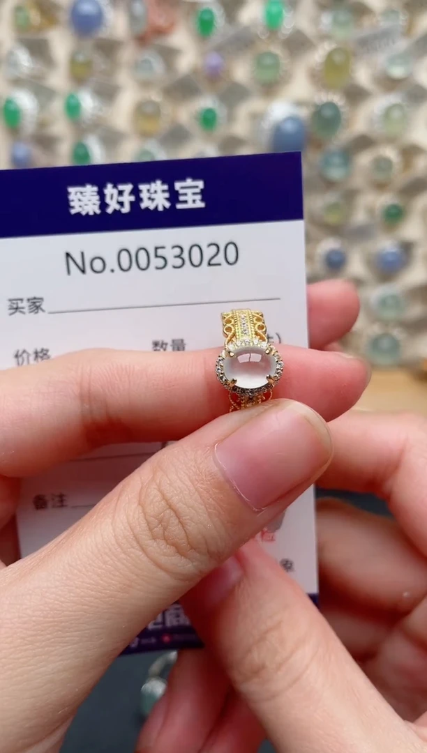 翡翠戒指银S925镶嵌点***点.