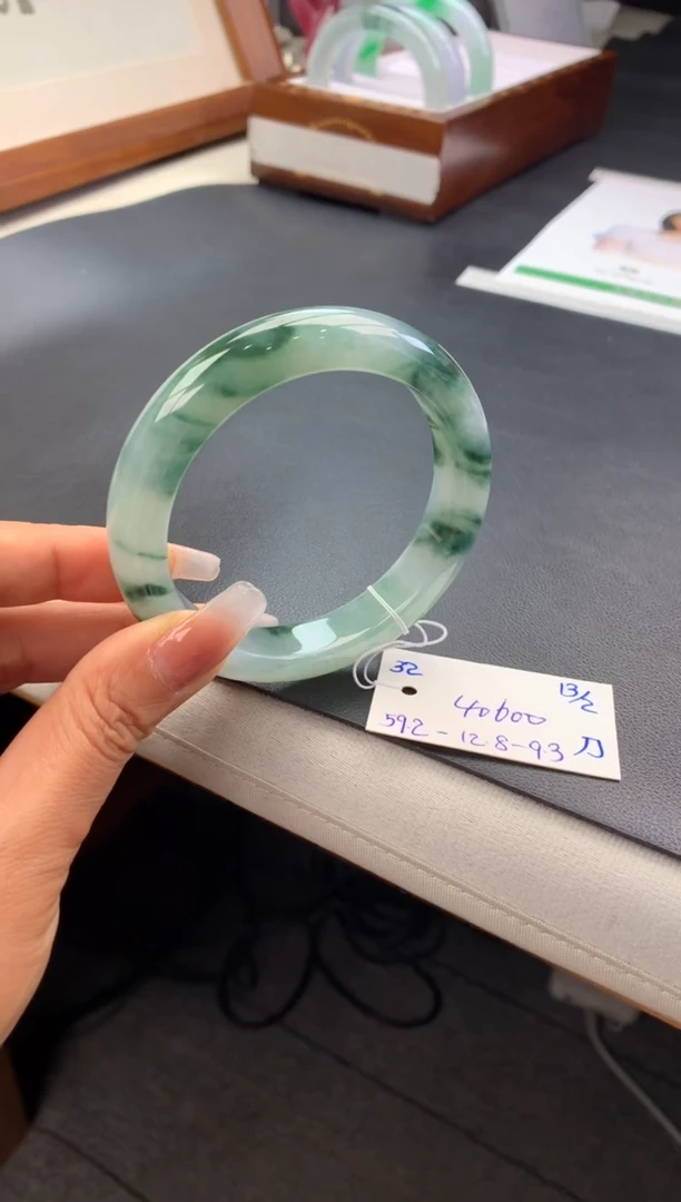 【闪购商品】翡翠手镯未镶嵌玉手镯