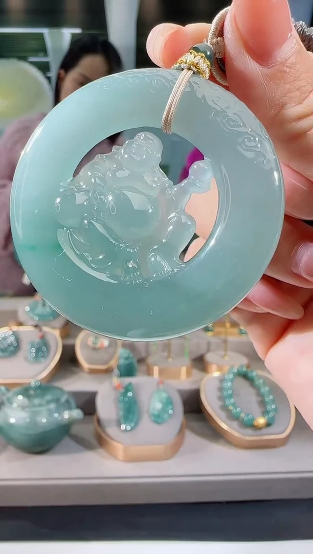 【闪购商品】翡翠吊坠(不含链)未镶嵌佛公多样性发一