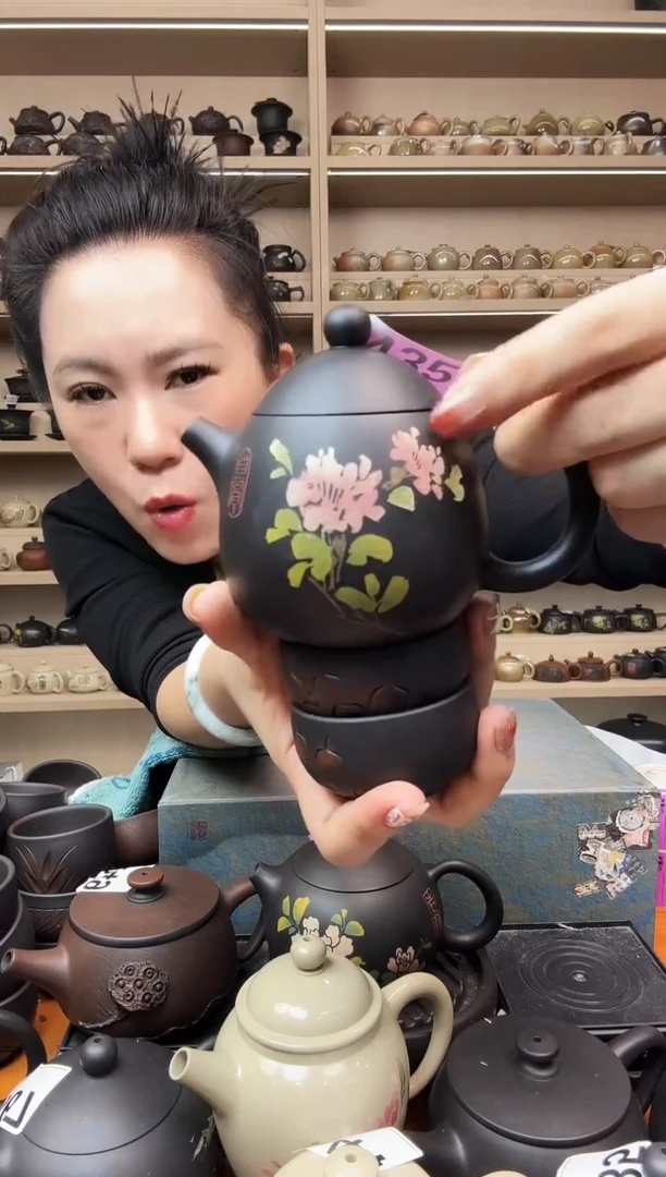 壶彩填龙蛋+2线雕杯 435