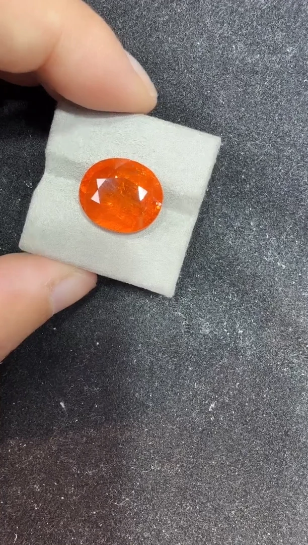 未镶嵌定制定制石榴石天然芬达14.29克拉吉尔德