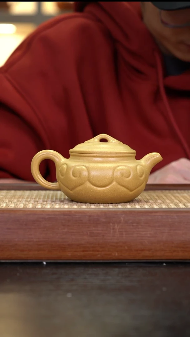 茶壶紫砂   ZQ  仿古如意    本绿    200cc