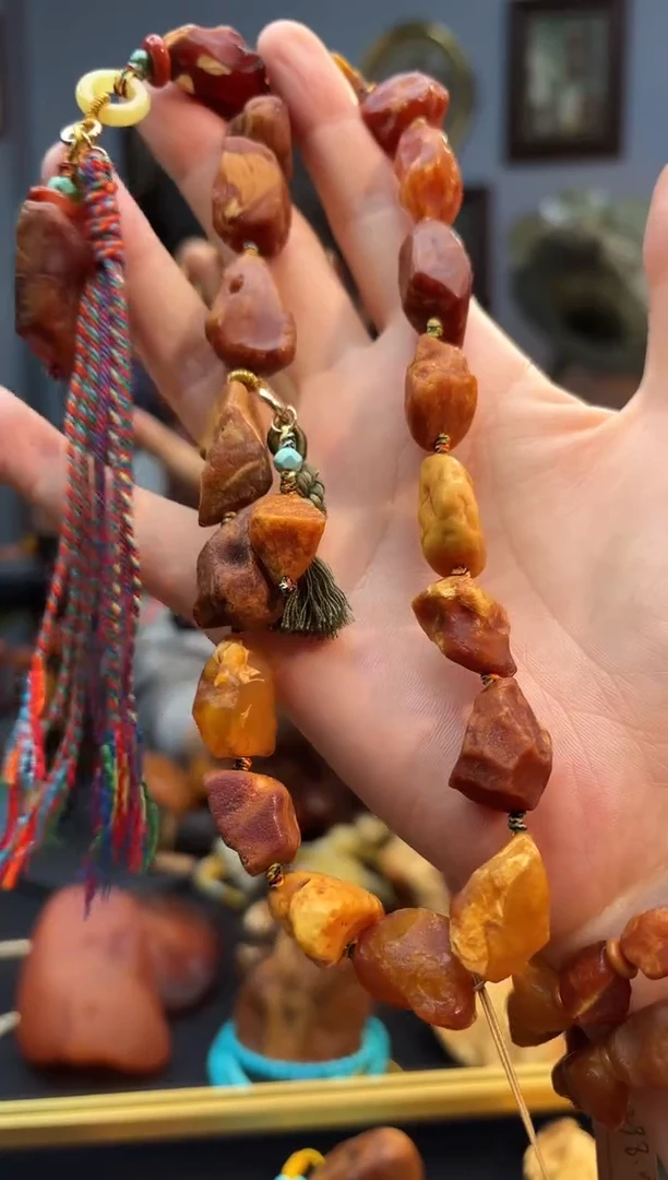 手串琥珀未镶嵌大****睡手持