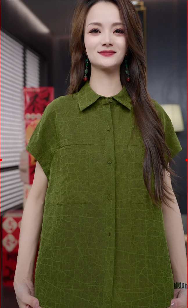霓裳阁100%桑蚕丝新款绿色龟裂纹短袖上衣99101橄榄绿翻领