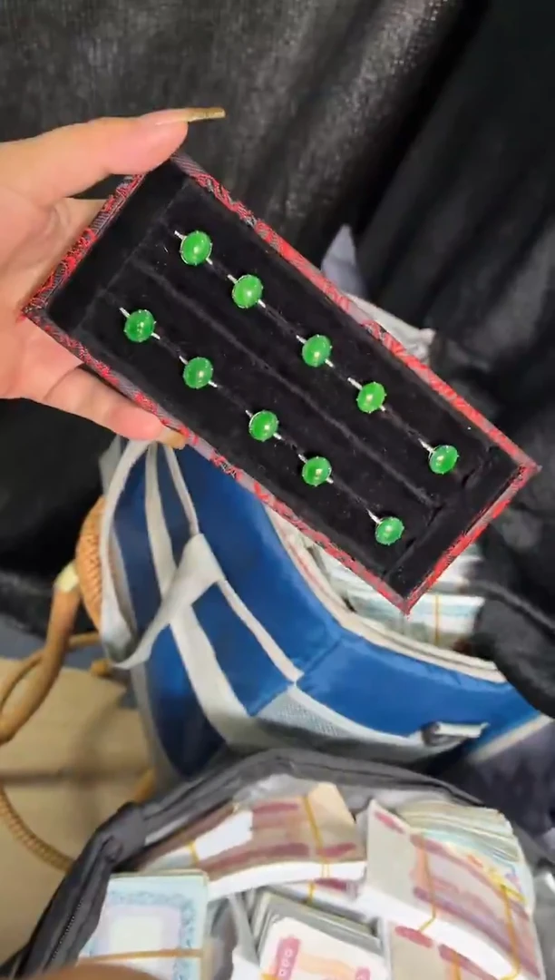 未镶嵌定制翡翠37定制翡翠-多样性发货（发其一）