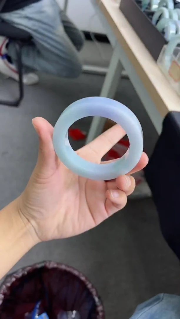 未镶嵌手镯定制翡翠如*手镯