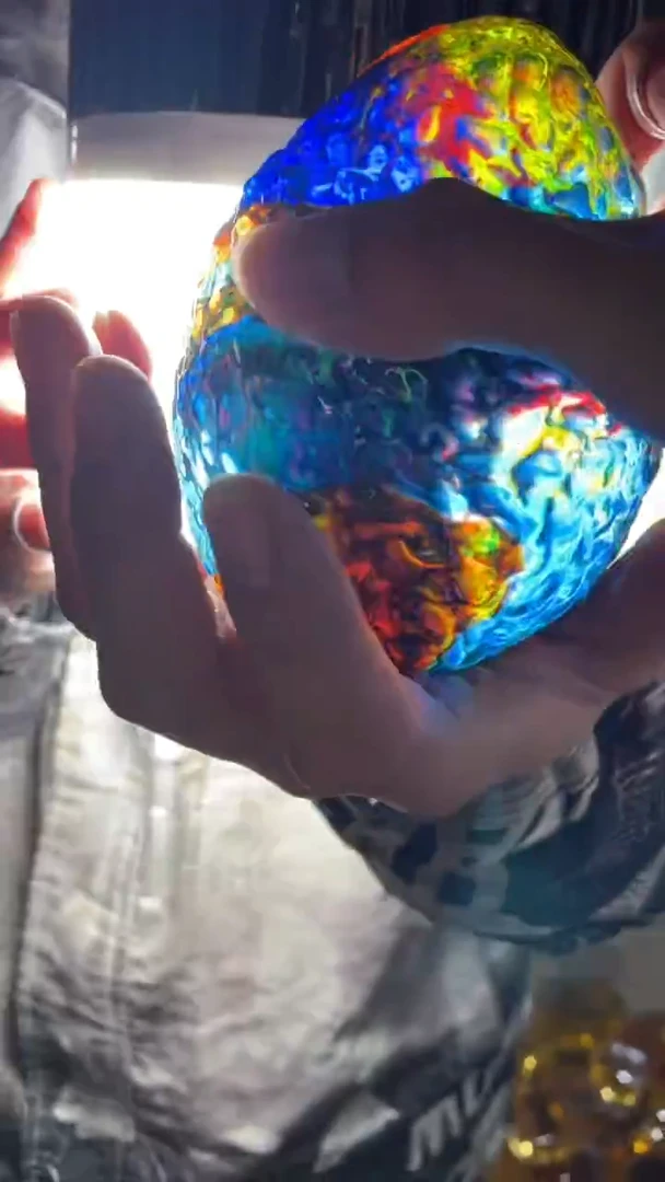 新疆五彩石原石摆件