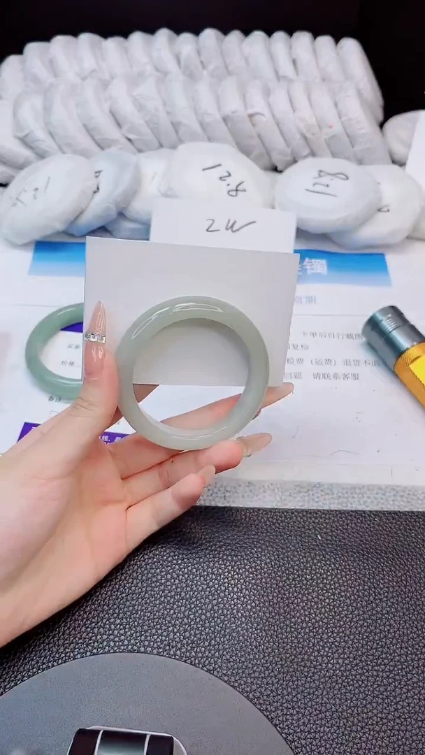 未镶嵌手镯石英质玉209-50