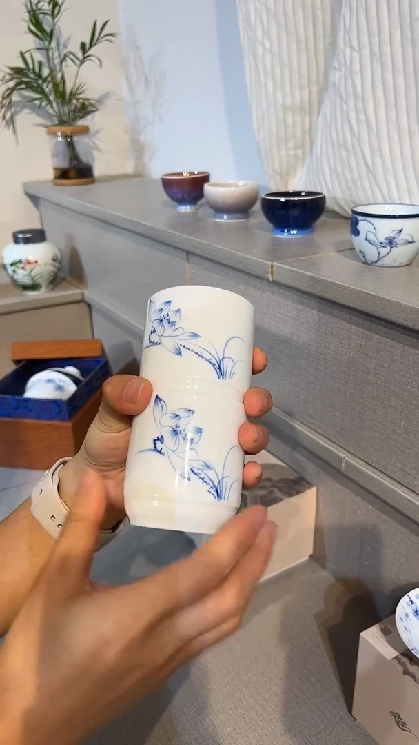 景德镇高温瓷莲花容天