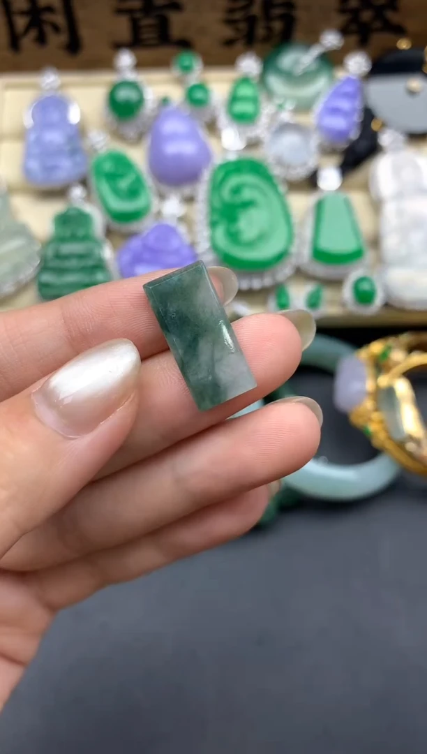 翡翠未镶嵌颈饰65-春日珠宝