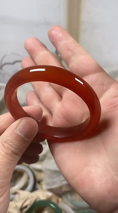 【闪购商品】石英质玉手镯未镶嵌58+22