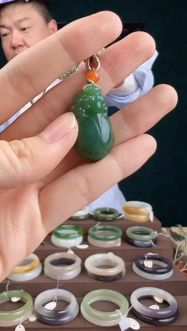 【闪购商品】和田玉颈饰未镶嵌多样性发货 拍一单发一个