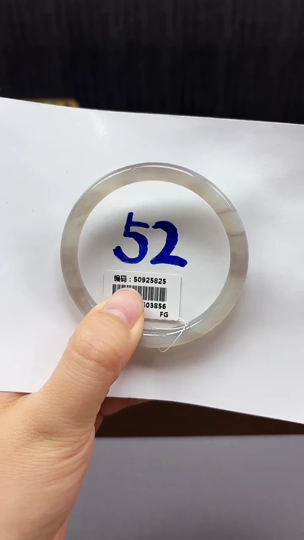 未镶嵌手镯和田玉5825