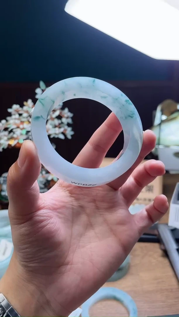 【闪购商品】定制翡翠手镯未镶嵌定制
