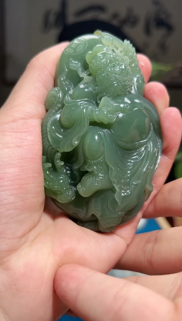 未镶嵌和田玉把件乐姐（碧玉钟馗）38