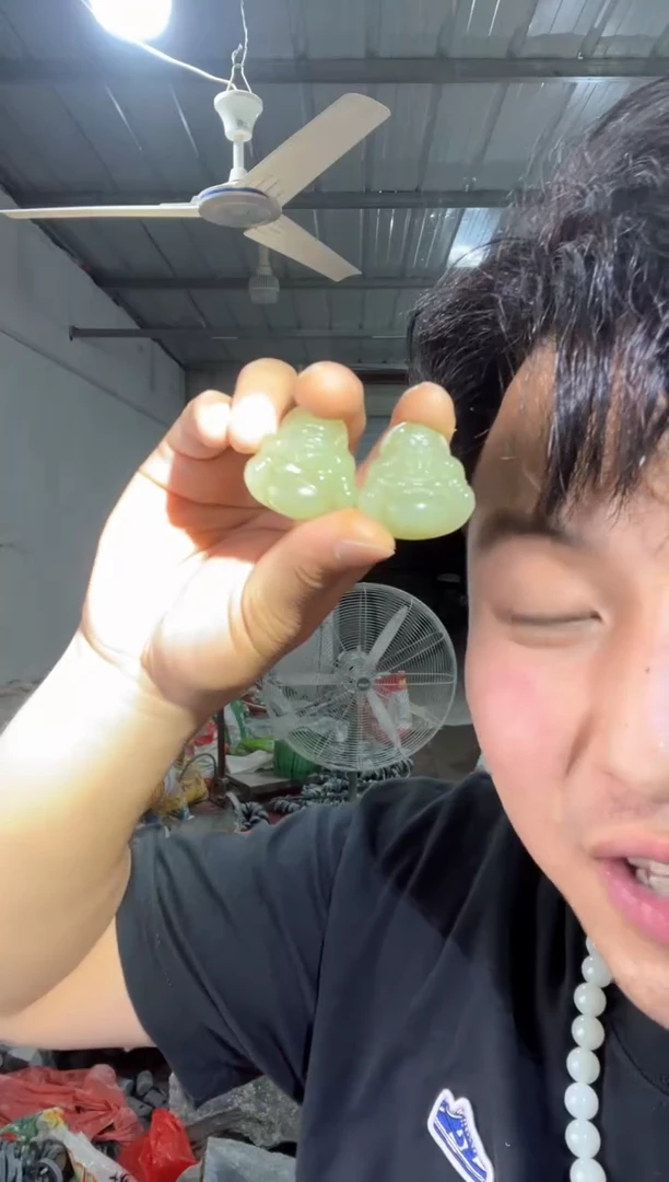 和田玉未镶嵌颈饰黄口佛公多样性拍一发一