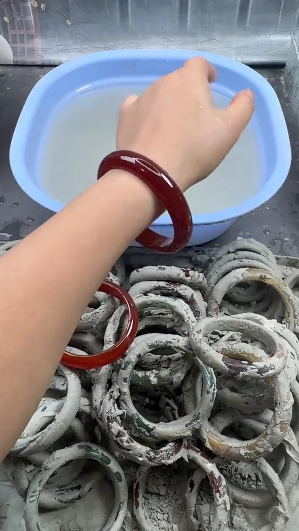 未镶嵌手镯石英质玉5 65