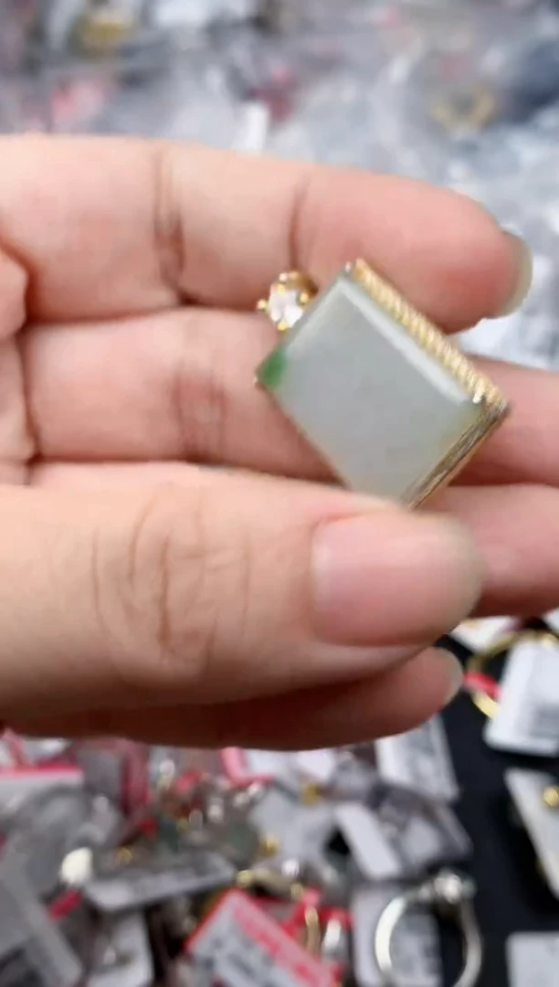 翡翠戒指银S925镶嵌天然缅甸翡翠