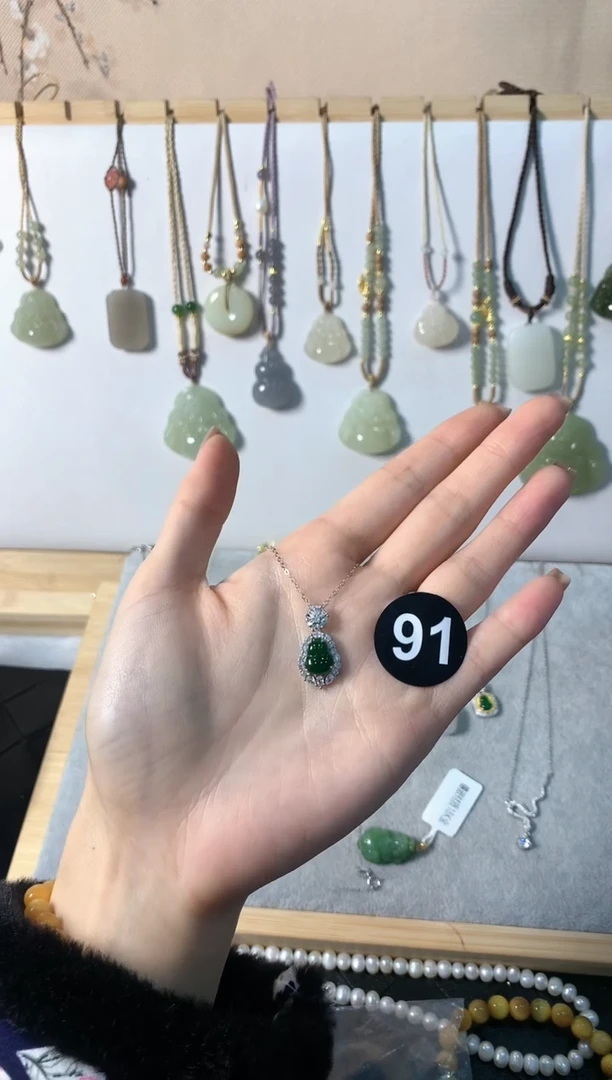 【闪购商品】翡翠颈饰银S925镶嵌葫芦4