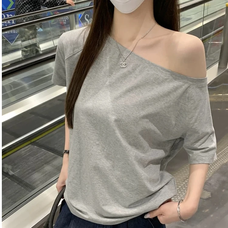 短发女孩搭配皮带新款韩版宽松休闲百搭斜肩领短袖T恤女上衣