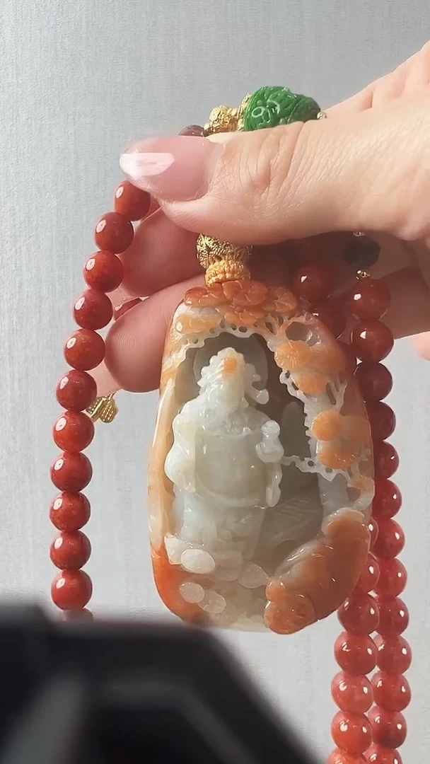 颈饰未镶嵌翡翠财神