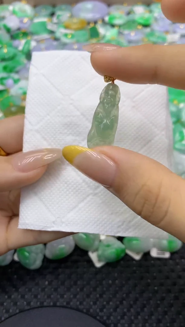 颈饰未镶嵌翡翠天然缅甸翡翠A货