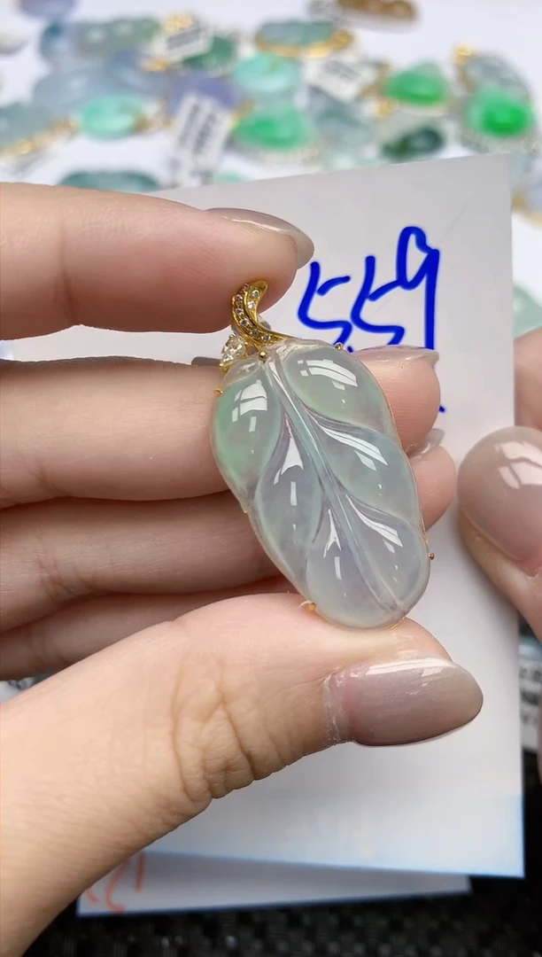 【闪购商品】翡翠颈饰18K金镶嵌天然翡翠A货