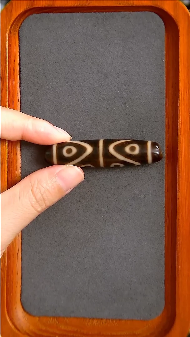 未镶嵌玛瑙/玉髓珠宝半成品上肯全手水纹金刚八眼14*59