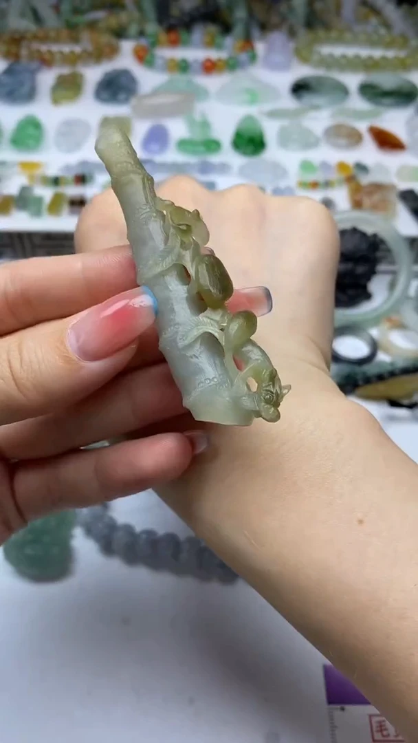未镶嵌定制翡翠毛货定制不退不换