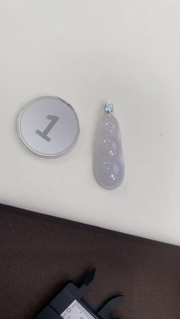 颈饰18K金镶嵌翡翠天然缅甸a货翡翠(多样性发其一)