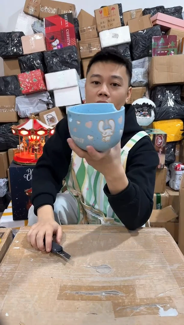 瓷片玉桂狗拉面碗