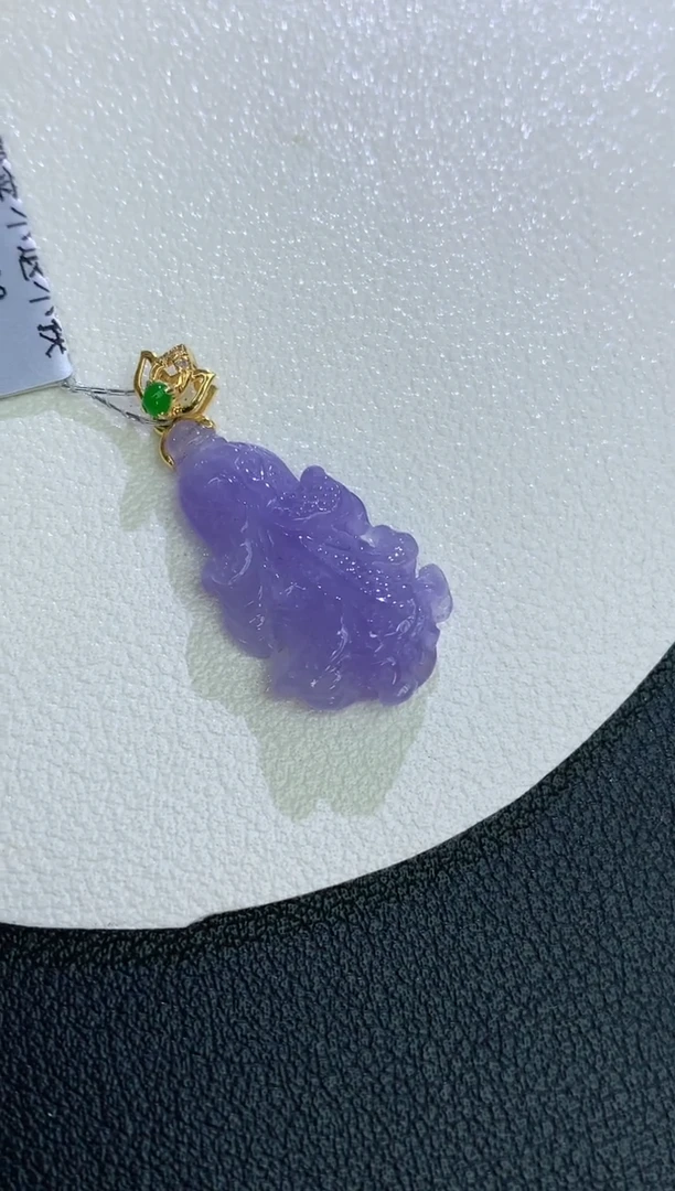 颈饰18K金镶嵌翡翠赠礼盒证书 麦麦