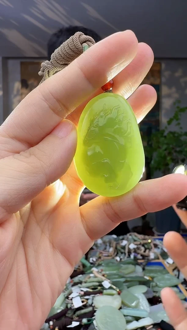 未镶嵌和田玉挂件拍一发一