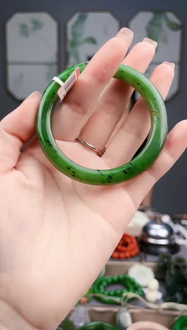 【闪购商品】和田玉颈饰未镶嵌多样性发货拍一单发一个57微瑕