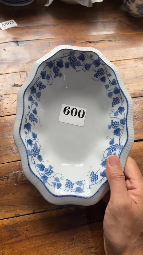 小****?小鱼儿中古商品 默认瑕疵 满20包邮 完美主义者慎拍