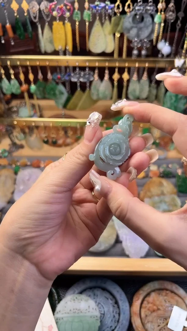 未镶嵌定制翡翠翡翠