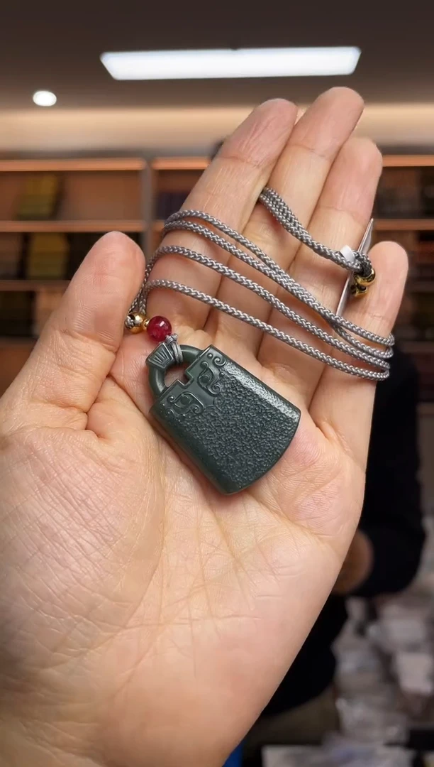 【闪购商品】和田玉`未镶嵌多样性发一件