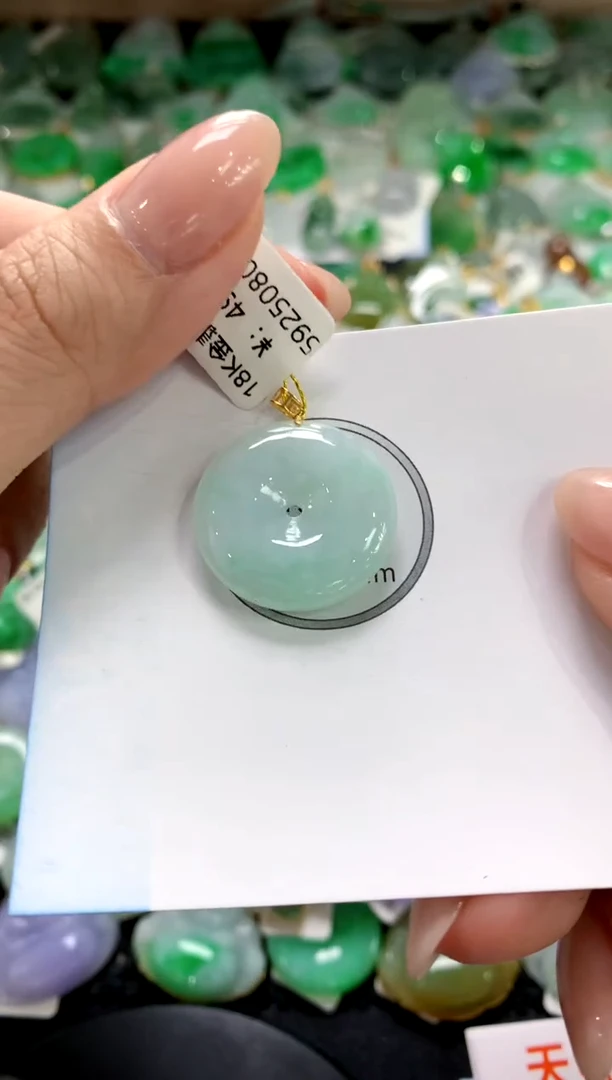 翡翠未镶嵌颈饰11111111111111111