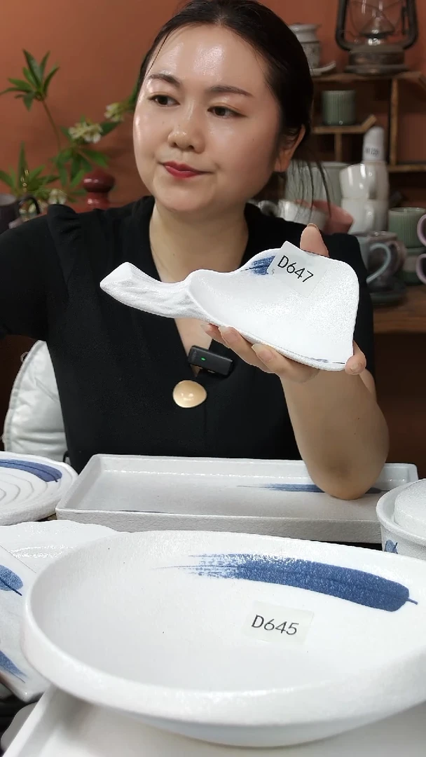 碗D647陶瓷勺一件套微瑕