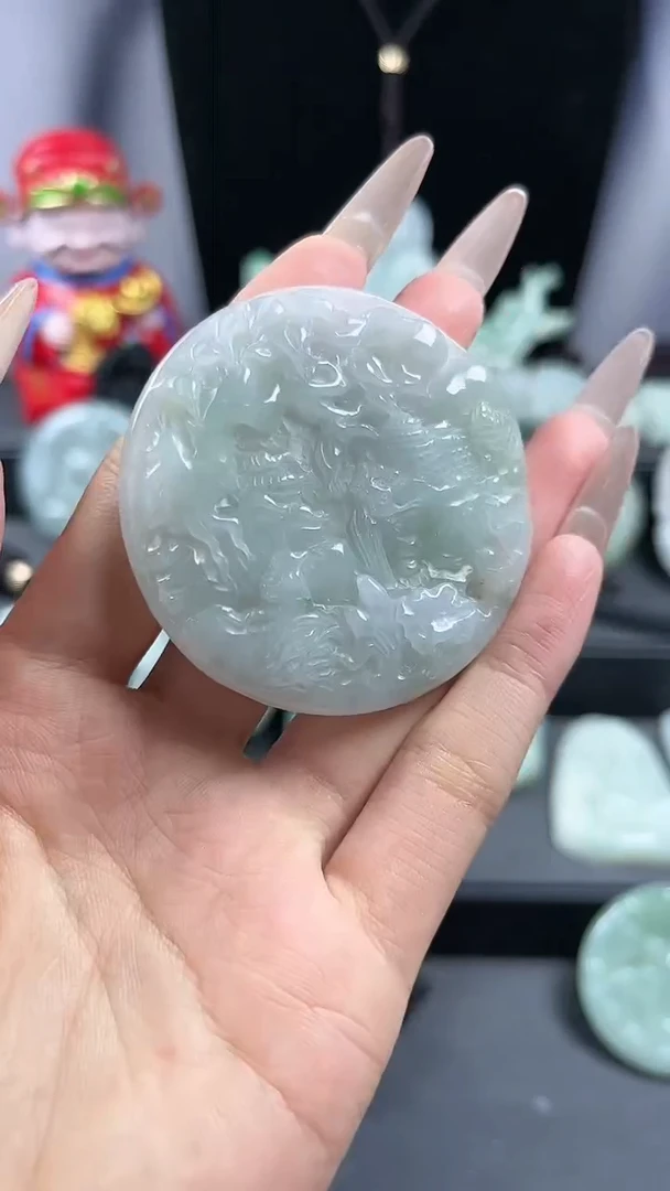 【闪购商品】翡翠颈饰未镶嵌山水牌