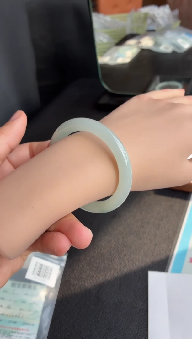 未镶嵌手镯翡翠9号52*8.8*8圆条