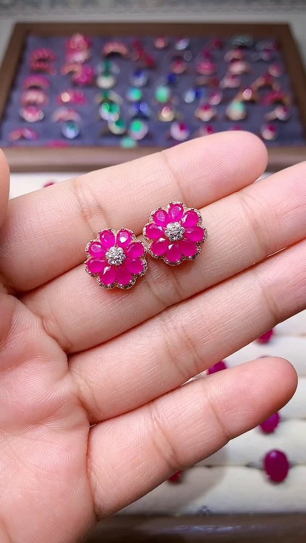 【闪购商品】红宝石耳饰银S925镶嵌000