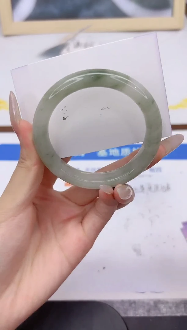 未镶嵌手镯石英质玉L78-56.1