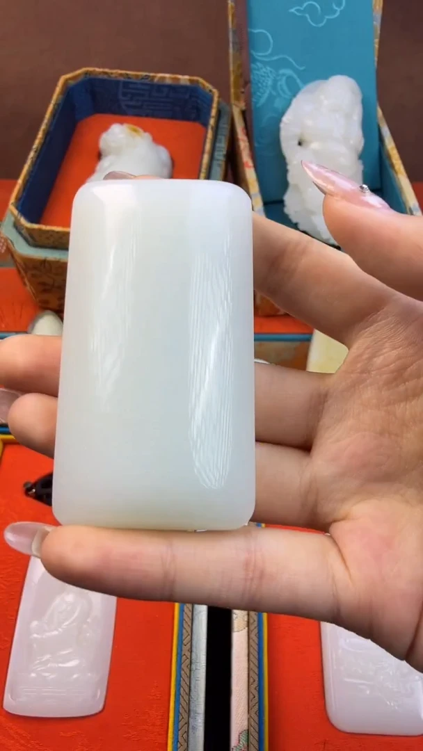 颈饰未镶嵌和田玉和田玉