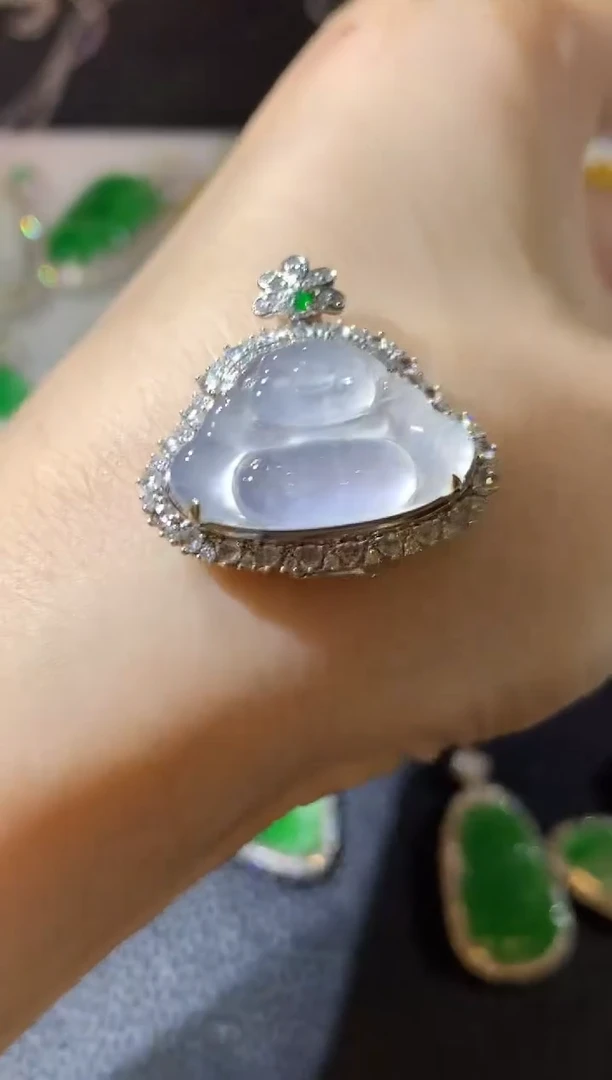 翡翠18K金镶嵌吊坠(不含链)A47