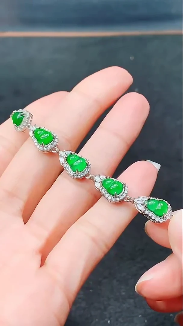 未镶嵌挂件翡翠天然翡翠