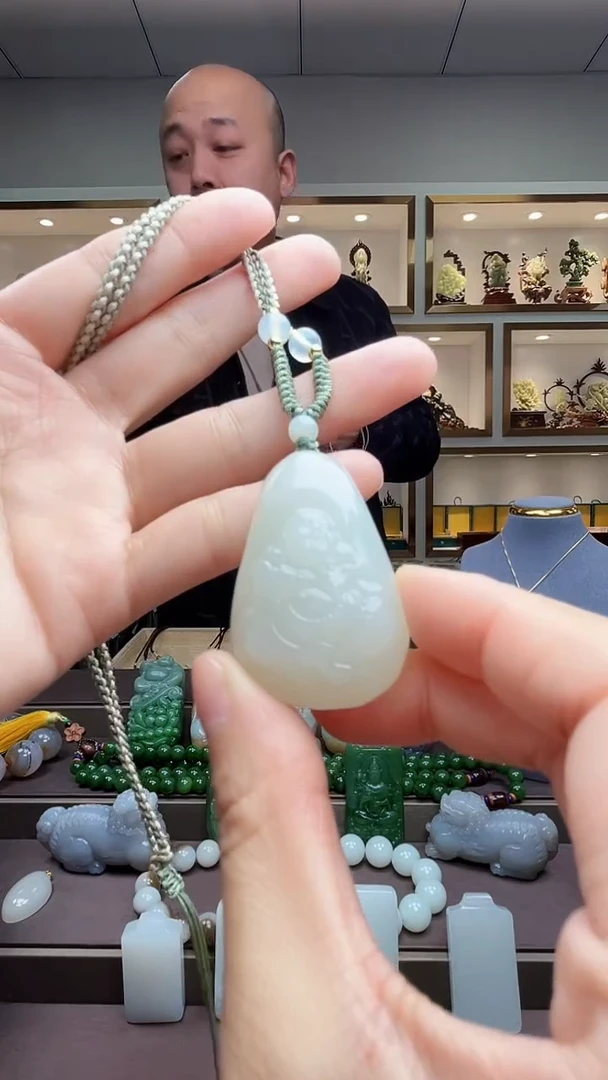 【闪购商品】和田玉颈饰未镶嵌苏